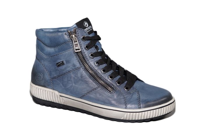 Remonte veterboot in blauw met lichte zool