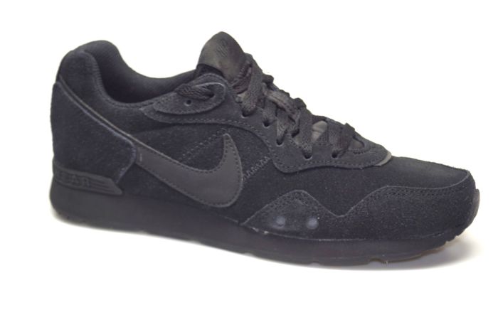 Nike Venture runner Suede Black