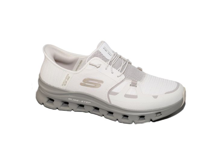 Skechers instapper in wit met sport zool Slip In