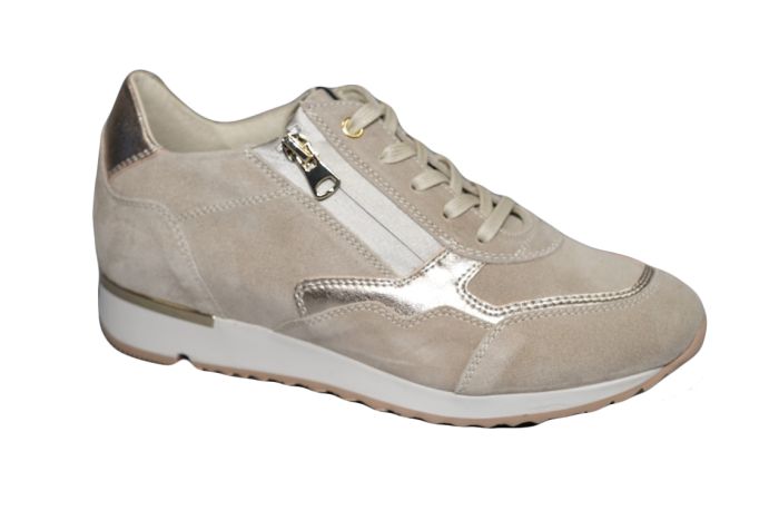 DL-Sport sneaker in beige suede met goud accenten