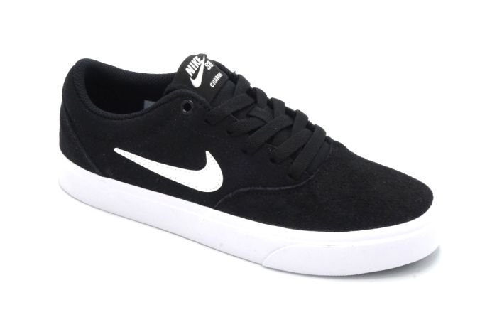Nike SB charge veterschoen in zwart