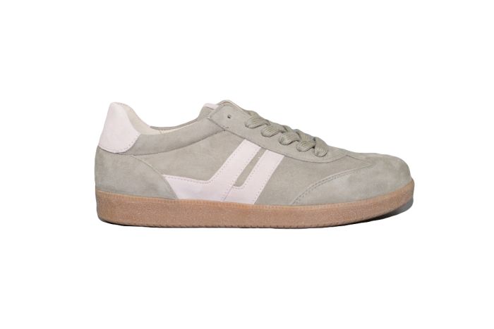 Gabor sneaker in mint groen platte gummy zool