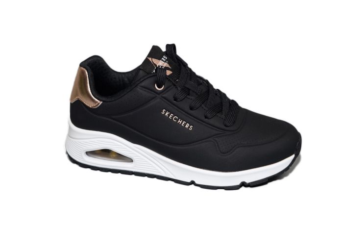 Skechers in zwart met metalic hiel  UNO model