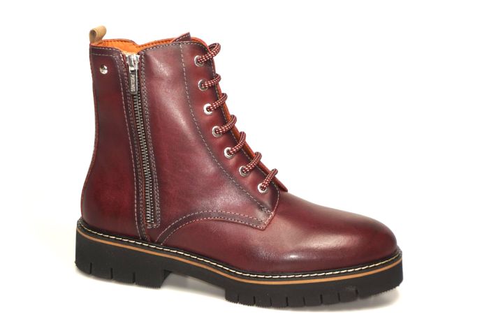 Pikolinos bikerboot in rood leer met rits