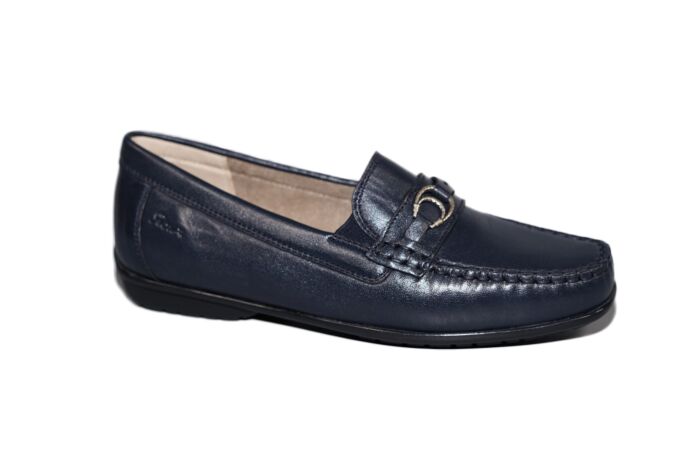 Sioux moccasin in blauw leer plat zool
